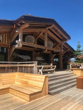 CHALET EN VIEUX BOIS EN 2018, AJOUT TERRASSE, BAR , COIN LOUNGE ET SPA